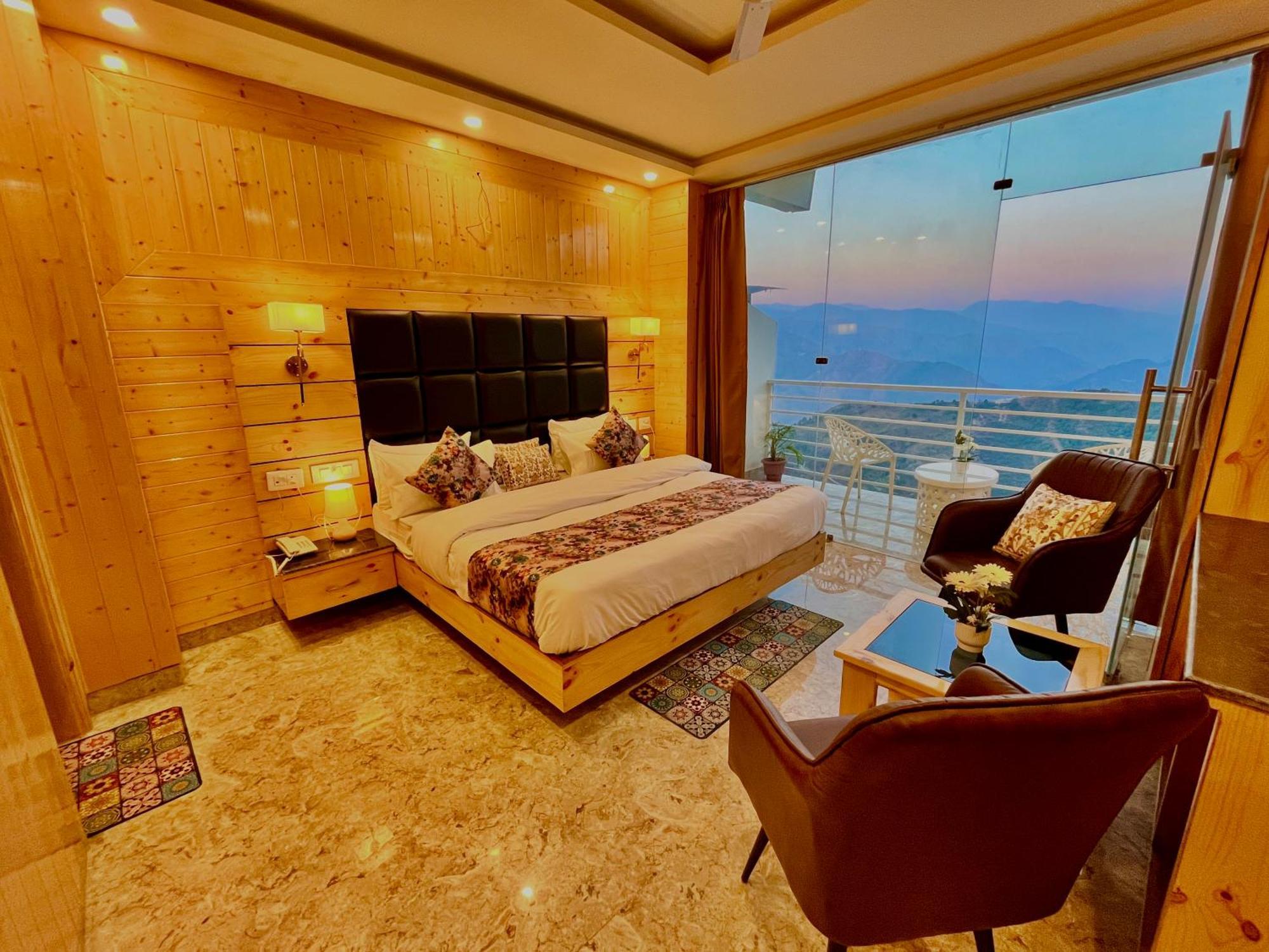 Hotel Classic Crown - #Scenic Mountain View #Open Terrace #Parking #Premium Rooms With Balcony #Guest Preferred #Best Selling Hotel In Masuri Exterior foto